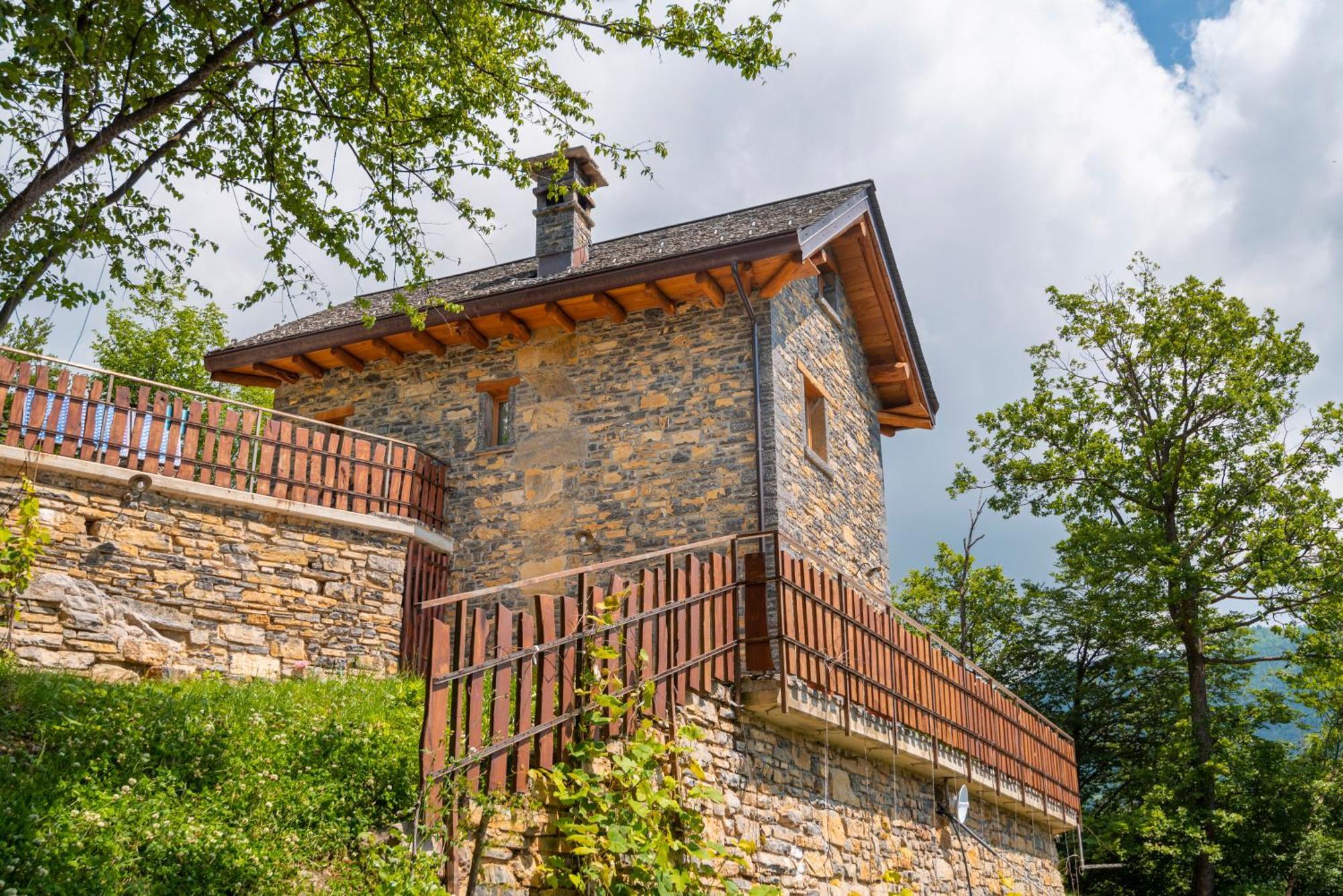 La Torre Del Manghen: Agri-Alloggio Indipendente Rota d'Imagna Zewnętrze zdjęcie